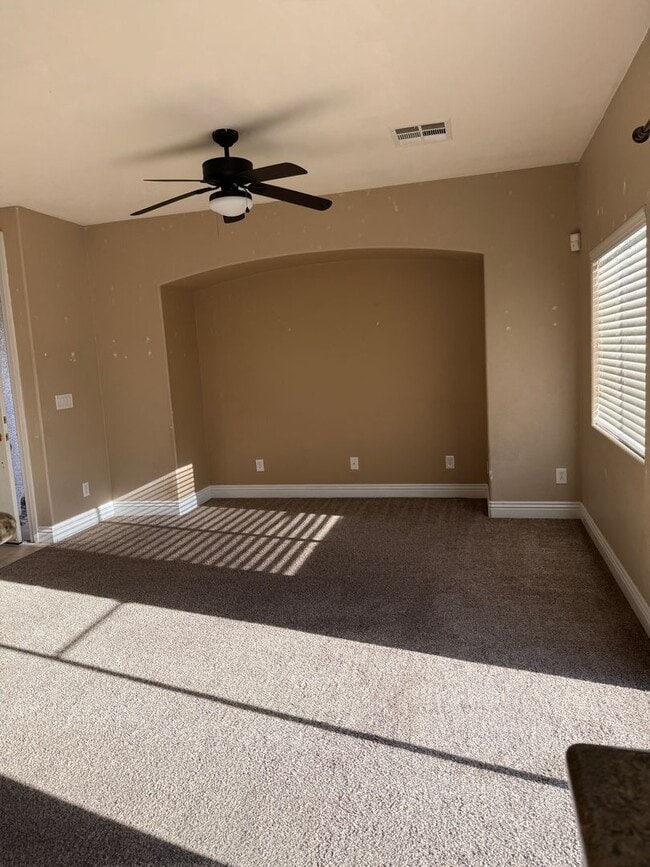 Photo - Fabulous Floor-Plan in Paradise Court!