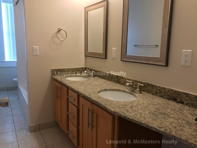 Photo - 18 Short St Unidad 3