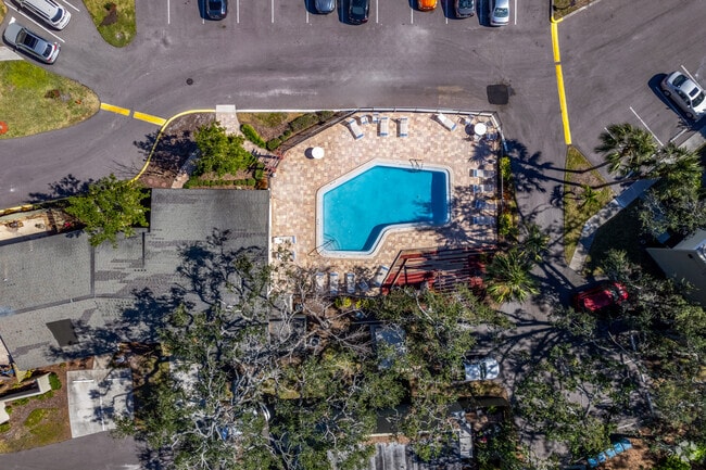 Pool - Grand Oaks Condominiums