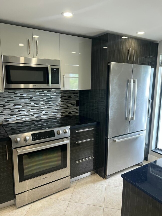 Photo - 17 Royal Palm Way Unit 5030