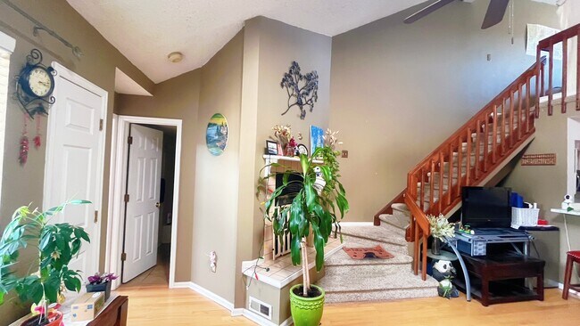 Photo - 4044 S Carson St Unidad F