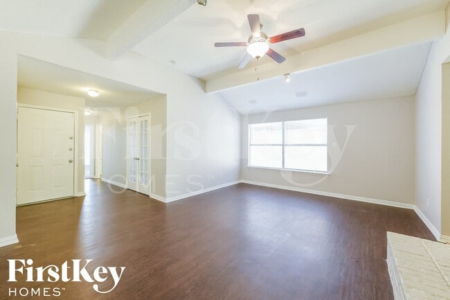 529 Valley Spring Dr