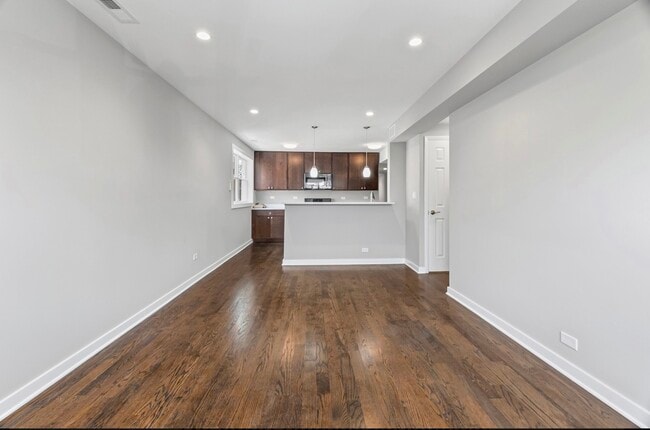 Photo - 2553 W Summerdale Ave