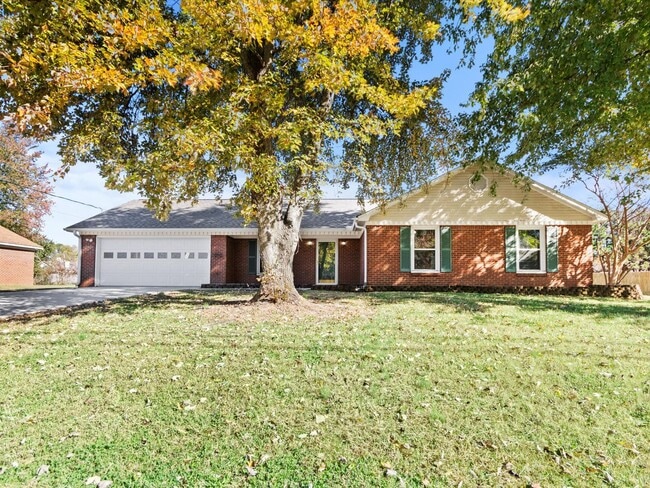 Building Photo - Great location in Harvest and only minutes...