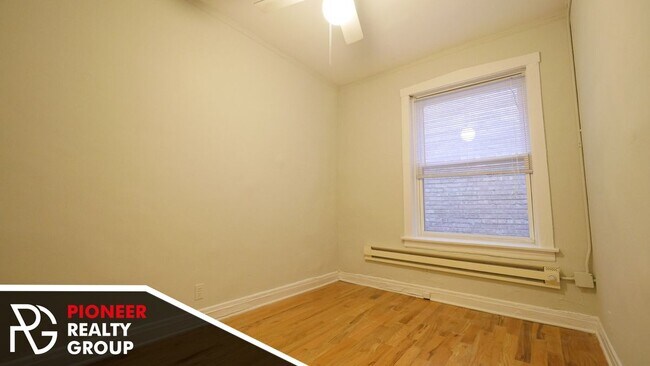 511 W Melrose St Unit 405