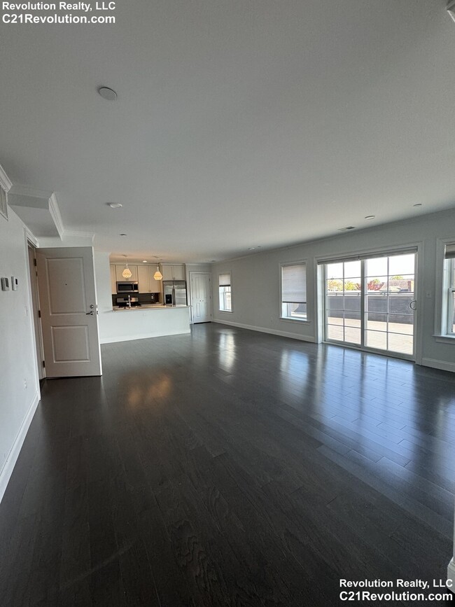 Photo - 728 E Broadway Condo Unit 0-401