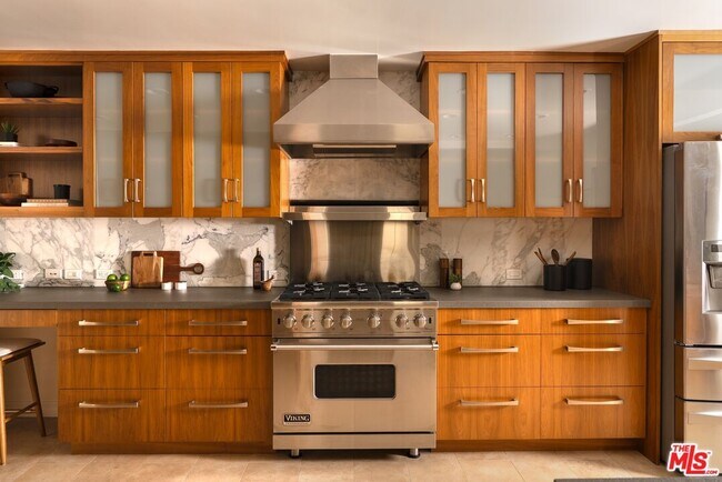 1692 Michael Ln