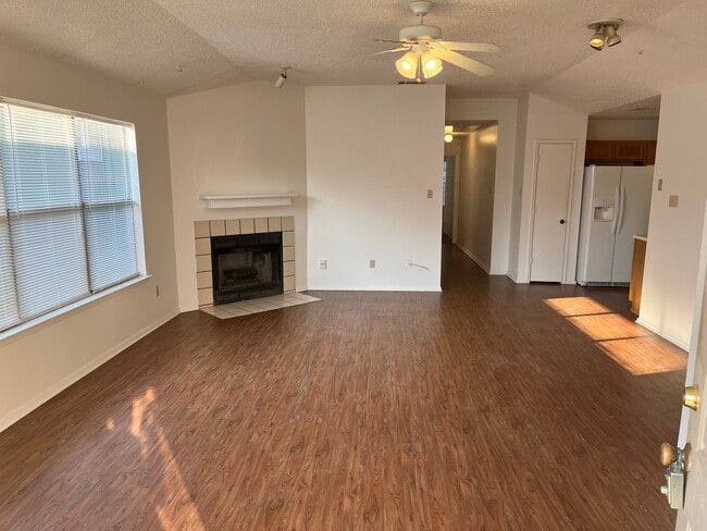 Photo - 10258 Aurora Dr