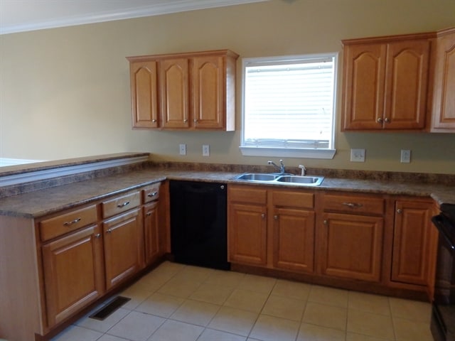 Photo - 5072 Republic Ave