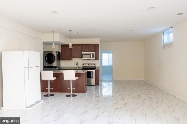 Photo - 21 Old Bonifant Rd Unidad BASEMENT APARTMENT