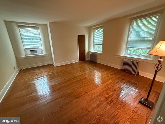 Building Photo - 72 Park Ln Unit A-3 Rental