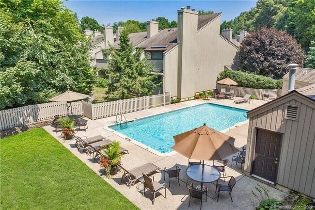 Photo - 25 Whitney Glen Dr Unit 25