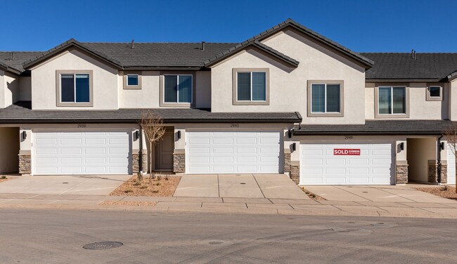 New Townhome in Long Valley Community - New Townhome in Long Valley Community