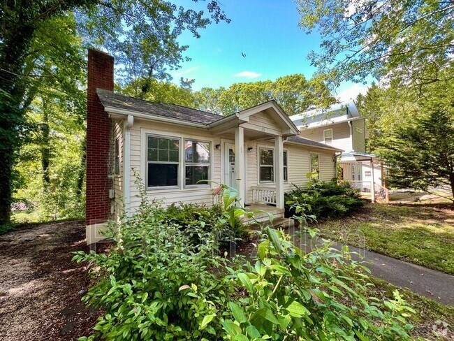 Building Photo - 29 Evergreen Ave Rental