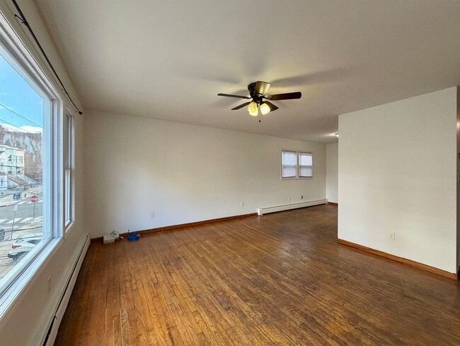 Photo - 57 Magnolia Ave Unit 2