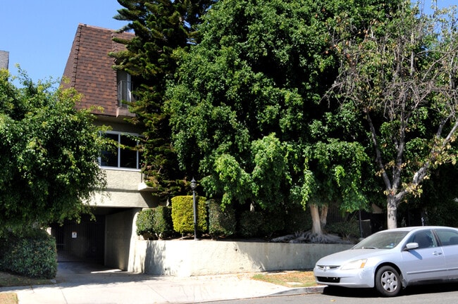 Building Photo - 519 E Providencia Ave Unit A