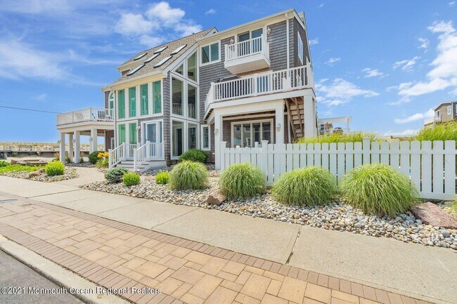 Photo - 1101 S Ocean Ave