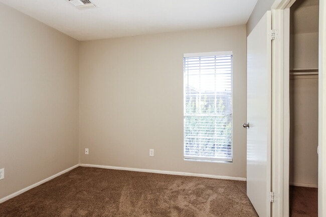 Photo - 6529 N 74th Dr