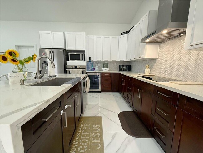 Building Photo - 14550 SW 166th Terrace
