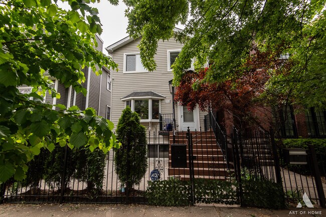 Photo - 2510 N Artesian Ave House