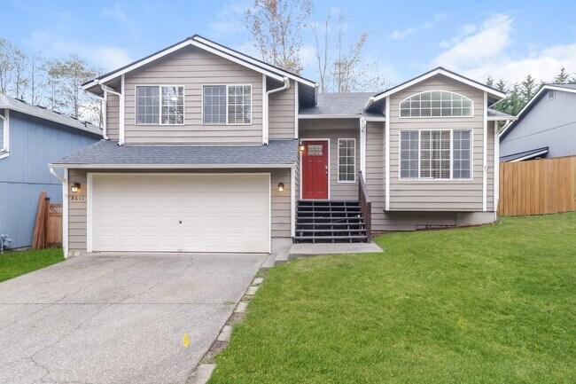 8611 8th St SE - 8611 8th St SE