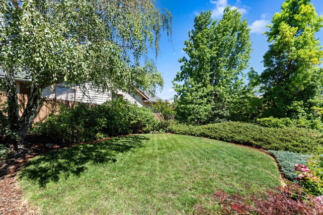Photo - 2890 Wedgewood Ln