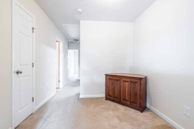 Photo - Beautiful 3-Bed, 2.5 Bath Townhome Available on 8/15!