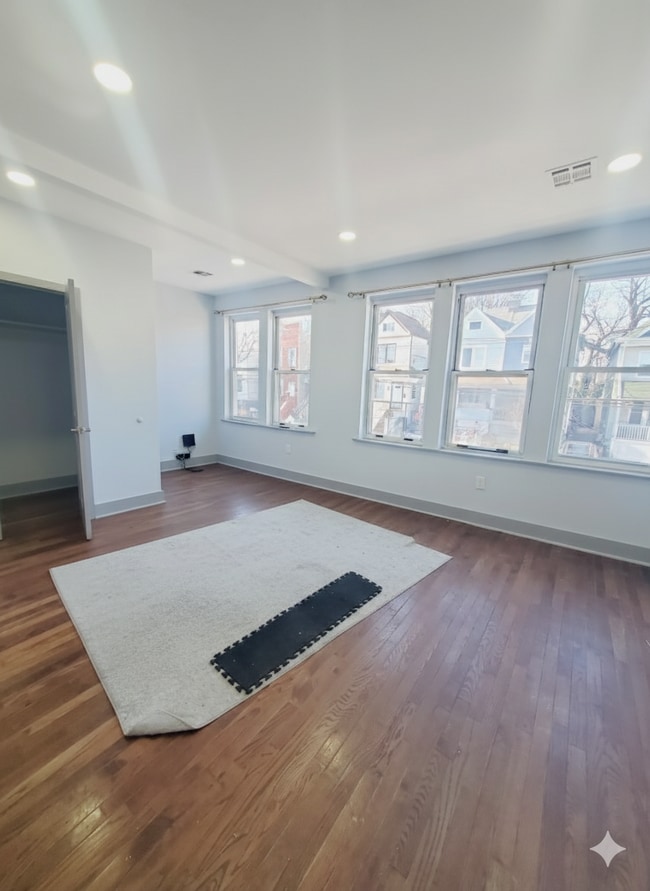 156 Randolph Ave 2 - 156 Randolph Ave Unit 2