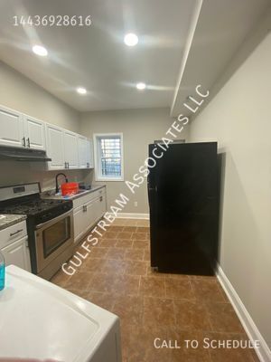 Photo - 819 Appleton St