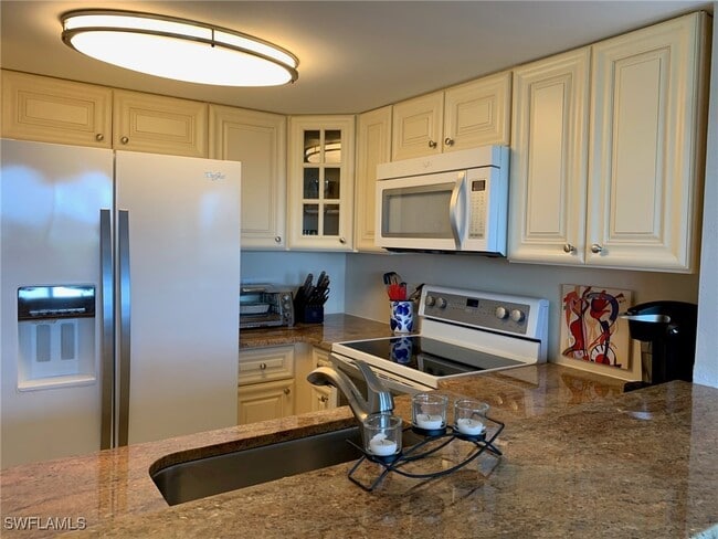 Building Photo - 7406 Lake Breeze Dr Unit 513 Rental
