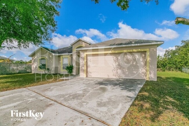 Photo - 711 Hamster Way