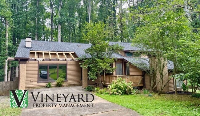 Building Photo - 1510 Oak Creek Dr Rental