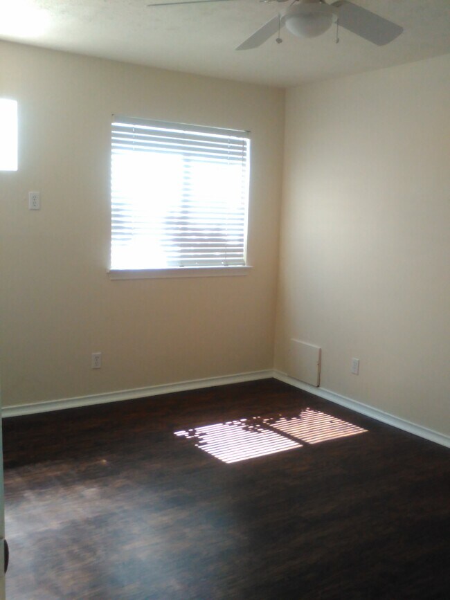 Photo - 6205 Oram St Unit G