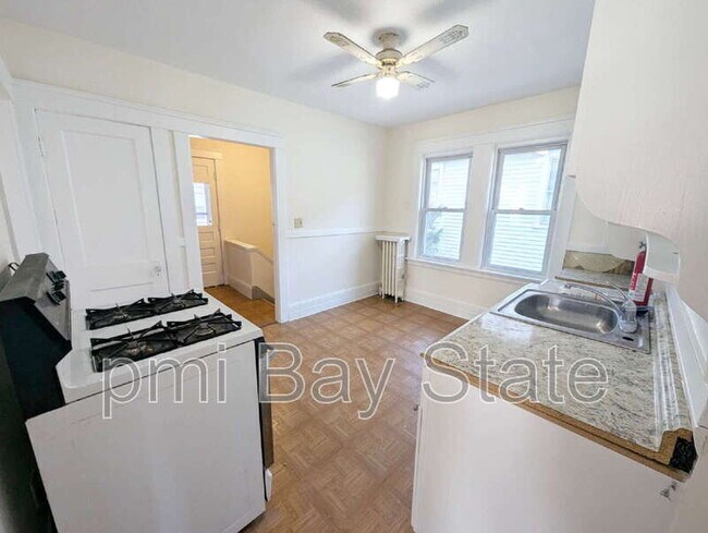 Photo - 37 Brainard St