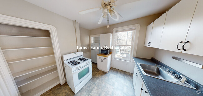 Building Photo - 548 Green St Unit 2 Rental