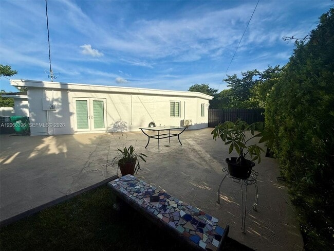 Photo - 5530 SW 96th Ave