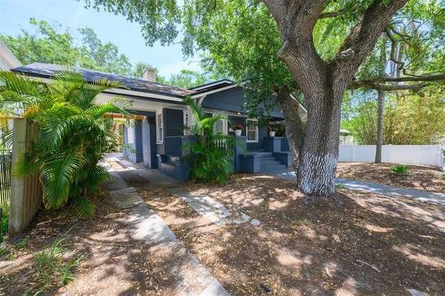 Photo - 902 W Columbus Dr