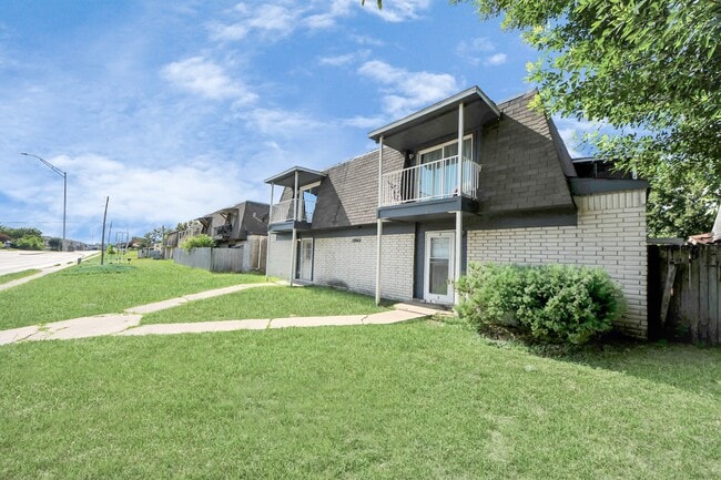 Photo - 12068 Beechnut St Unidad C