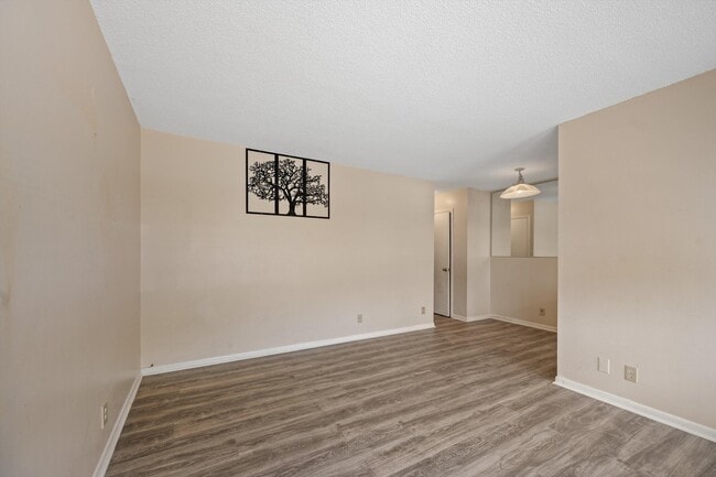Photo - 201 S J St Unit 3