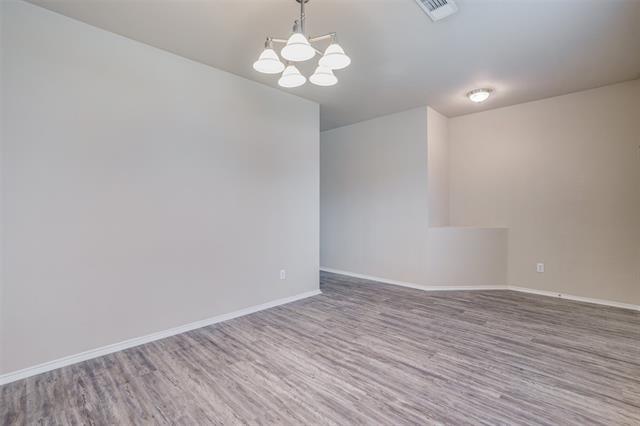 Photo - 5148 Senator Dr