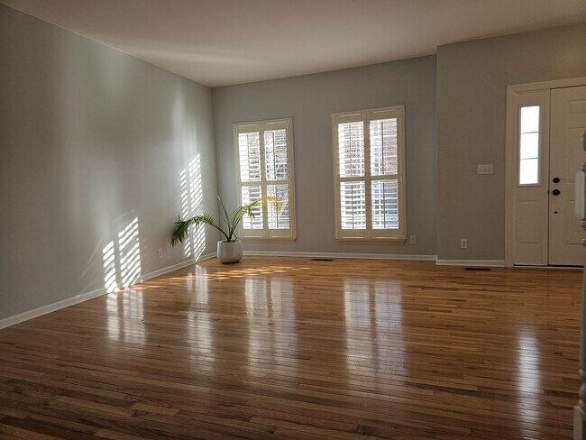 Photo - 0N312 Dooley Dr