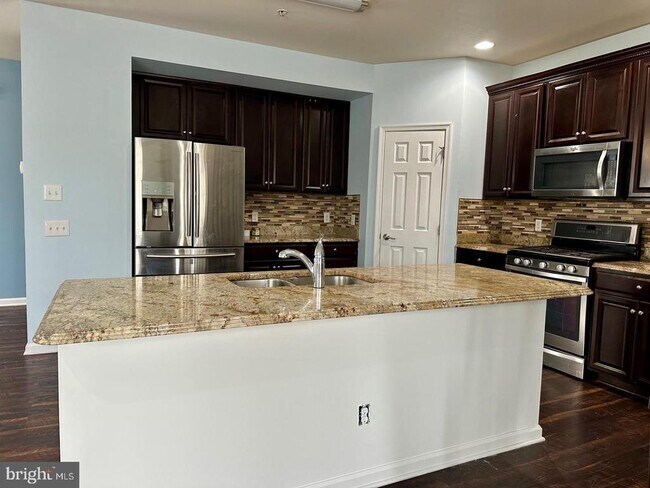 Photo - 533 Prizer Ct