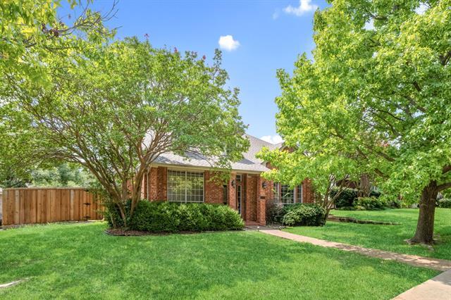 Photo - 1404 Honey Locust Dr