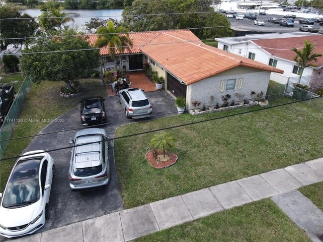 3 bedroom in Miami Gardens FL 33169 - 3 bedroom in Miami Gardens FL 33169 House