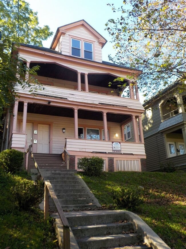 Building Photo - 720 Euclid Ave Unit Euclid 720