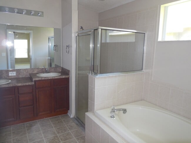 Photo - 15447 Osprey Glen Dr
