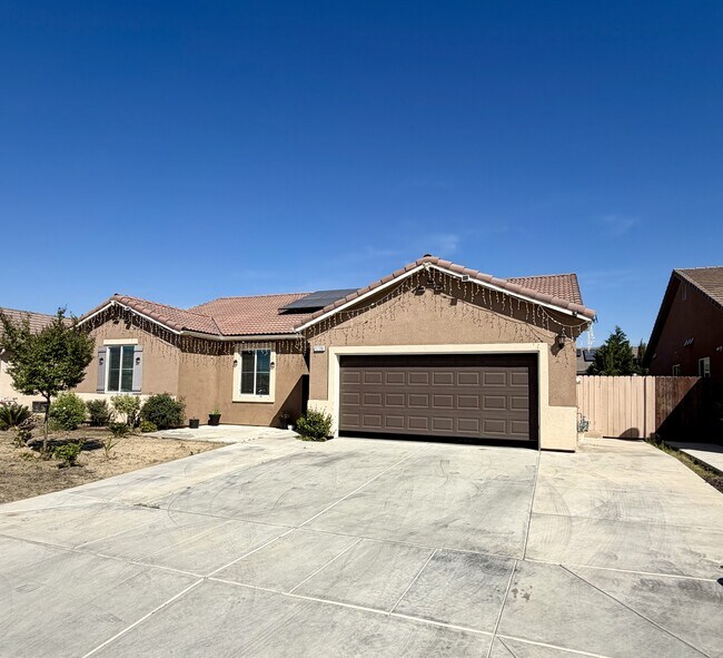 Photo - 1736 Berry St