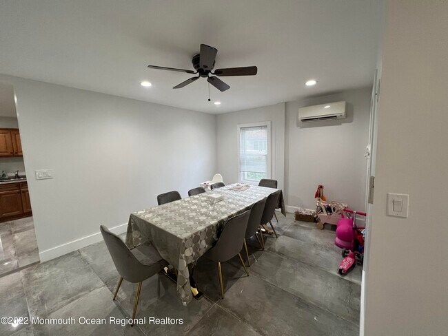 Photo - 316 Roosevelt Ave