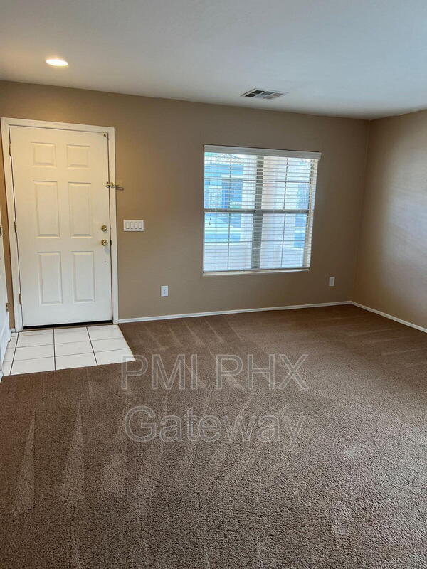 Photo - 3238 E Elgin St