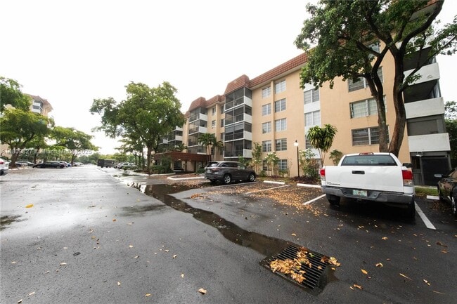 Photo - 4160 Inverrary Dr Apartment Unit 209